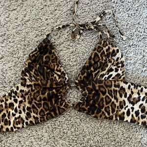 I AM GIA Cheetah print crop